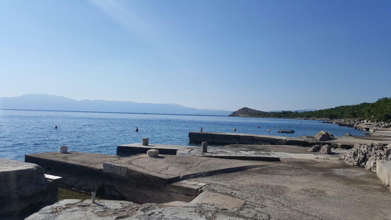 Villa Gromaca Omisalj Bagian luar foto