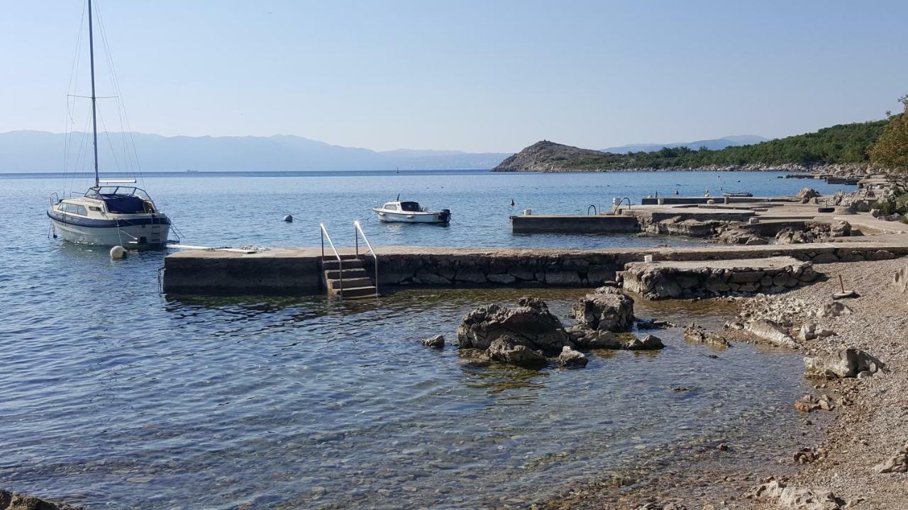 Villa Gromaca Omisalj Bagian luar foto