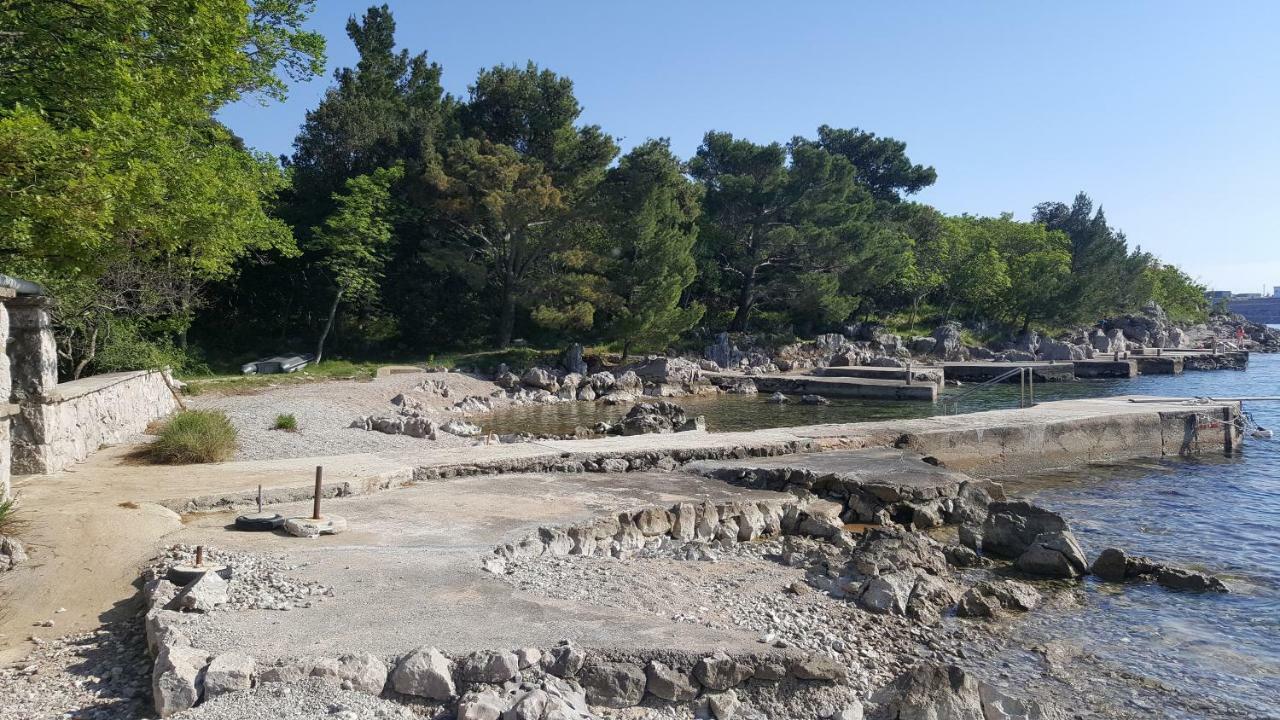 Villa Gromaca Omisalj Bagian luar foto